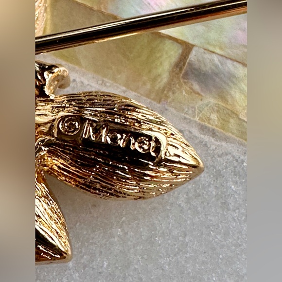 VINTAGE MONET STICK PIN - Picture 4 of 6